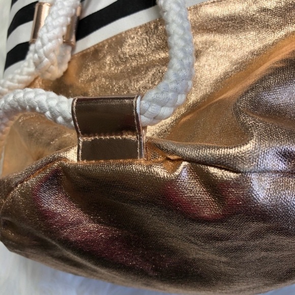 ⚠️SALE⚠️Victoria’s Secret Draw String Bag - Picture 8 of 8